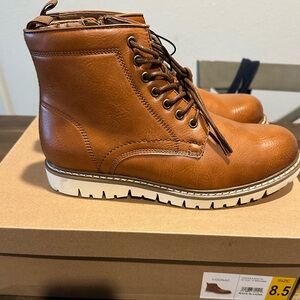 Steve Madden Men’s Cognac boots size 8.5